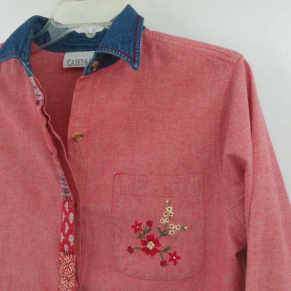 Vintage Casey & Max Button Up Shirt Women's S Red Chambray Embroidered Patchwork - Picture 6 of 11